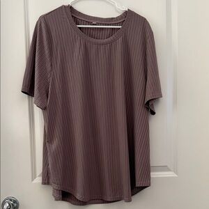 Women’s 3XL, dark blush short sleeve rib‎ T-shirt.